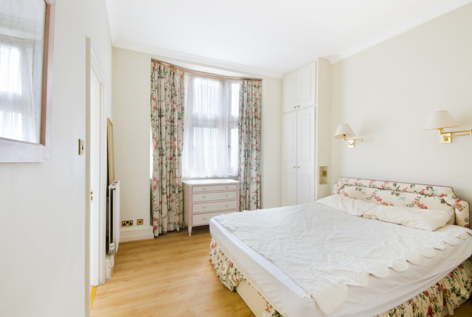 Flat Arlington Street in City of Westminster