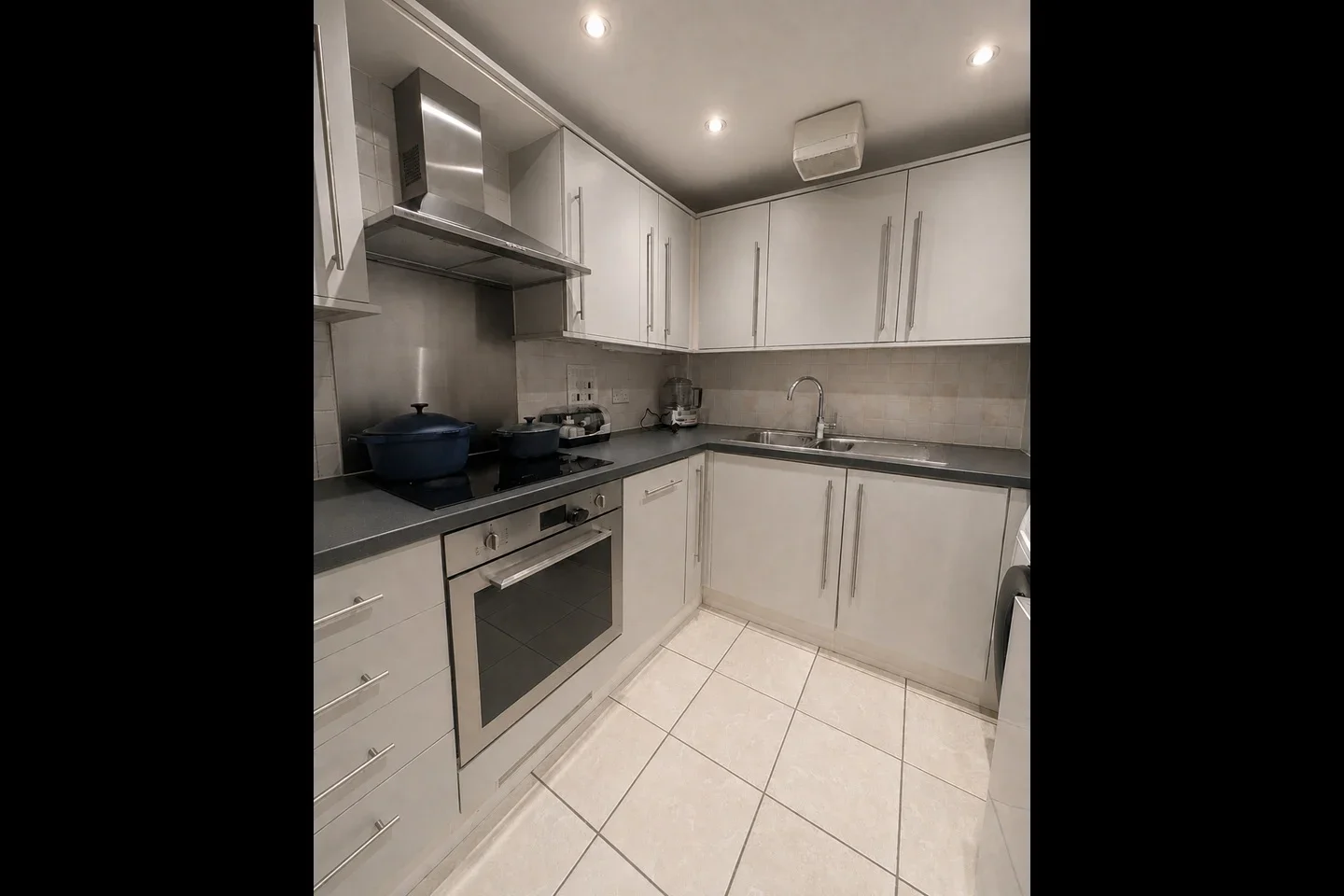 Flat Stockwell Green in Greater London
