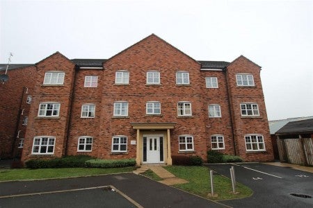 Flat Hudson Close in Bolton