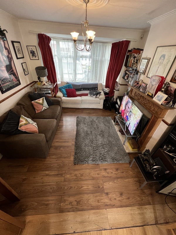 Room Tranmere Road in Greater London