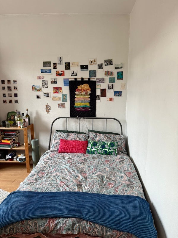 Room Blackstock Road in Greater London