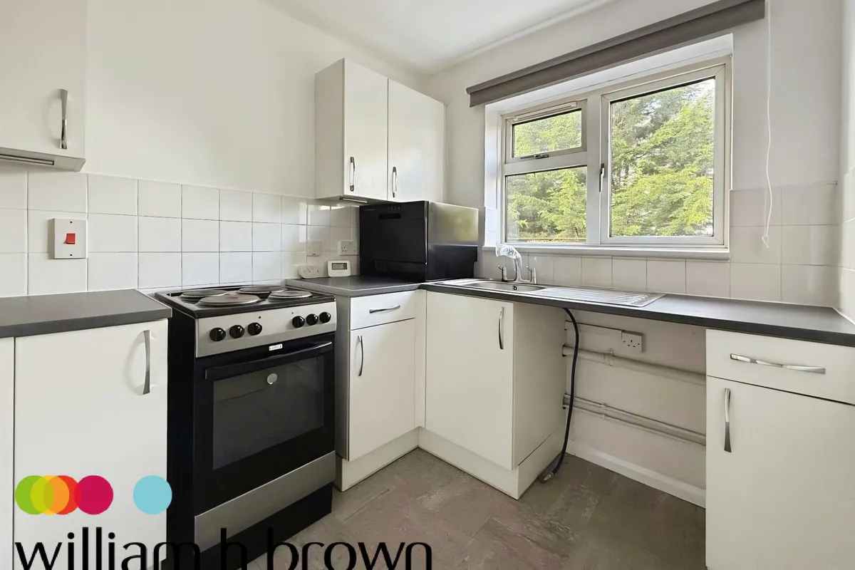 Flat Jasmine Close in Ipswich