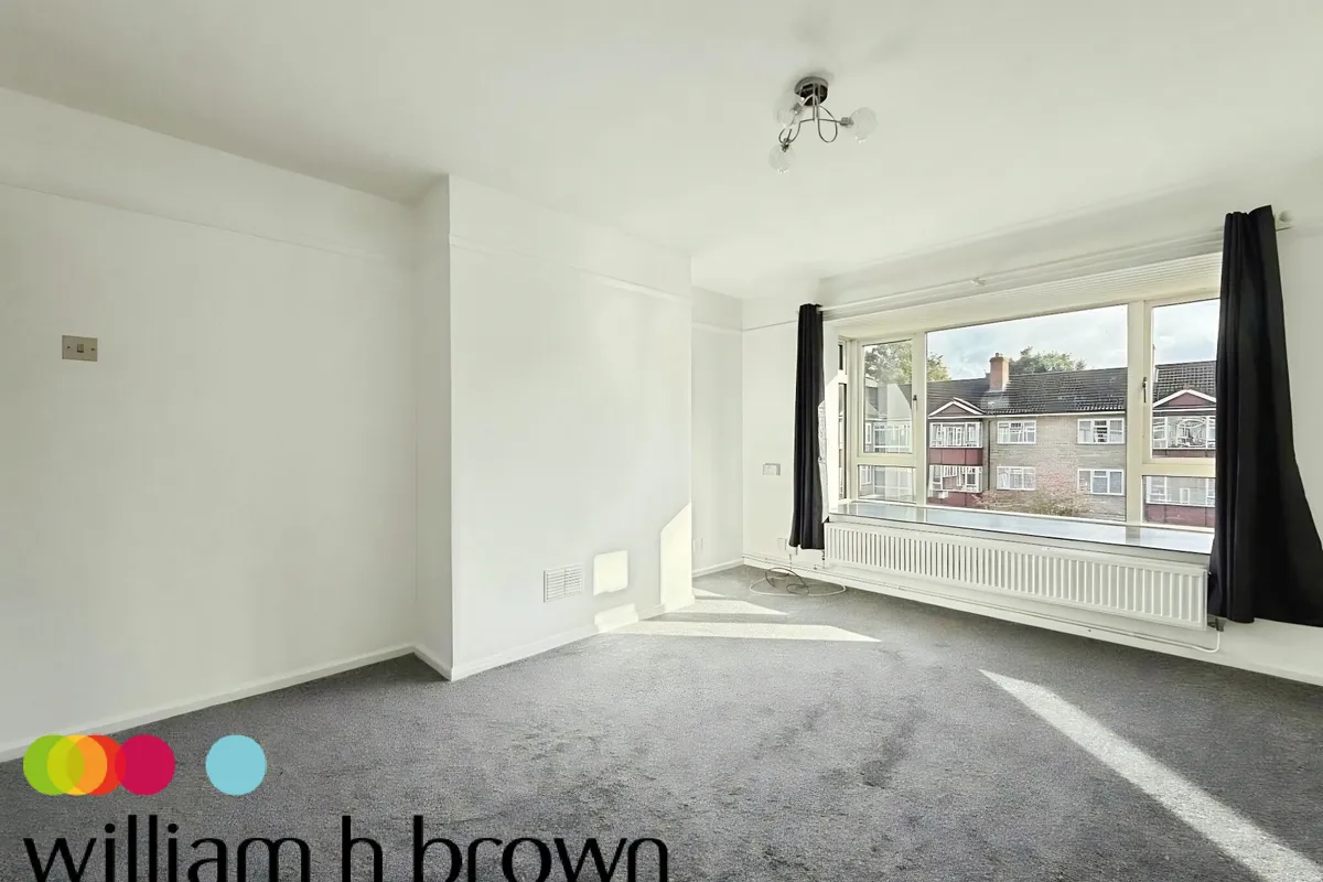 Flat Jasmine Close in Ipswich