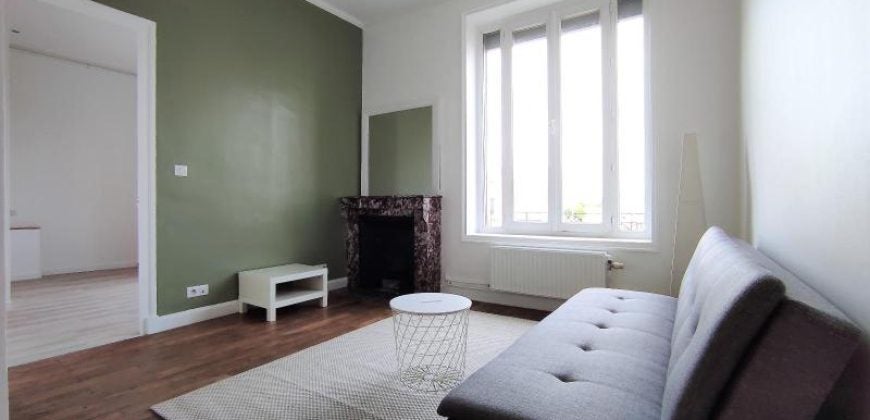 Flat Cours Émile Zola in Villeurbanne