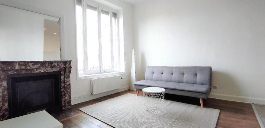 Flat Cours Émile Zola in Villeurbanne