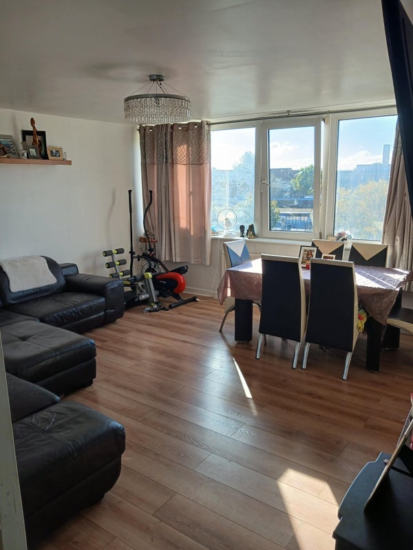 Room St Georges Way in Greater London