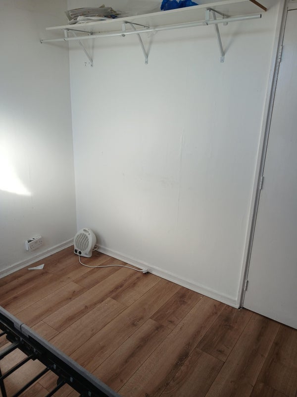 Room St Georges Way in Greater London
