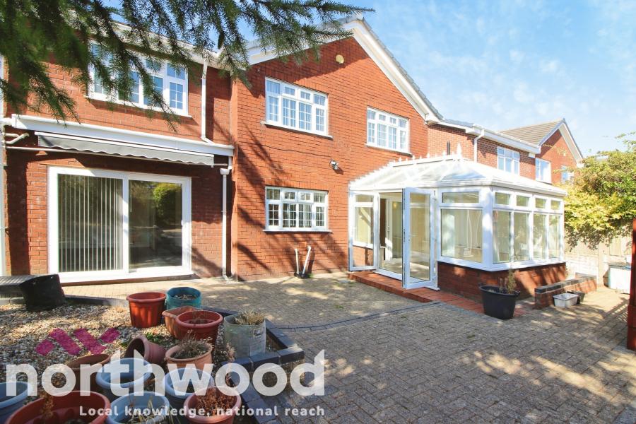 House Brinklow Close in Sefton