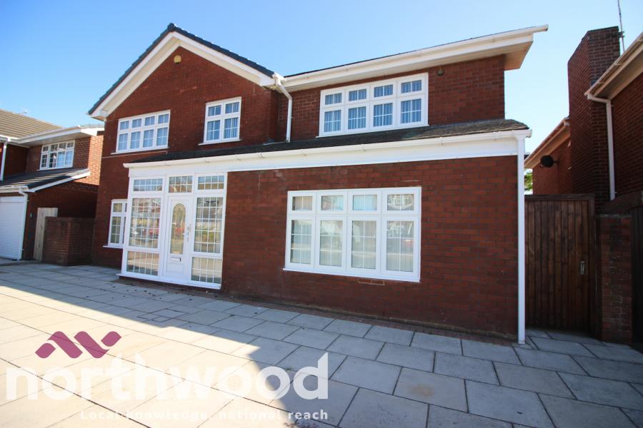 House Brinklow Close in Sefton