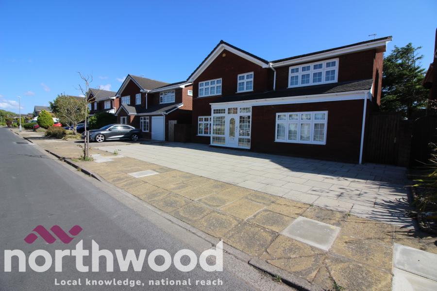 House Brinklow Close in Sefton