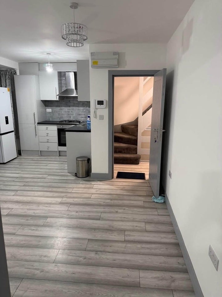 Room Brunel Close in Greater London