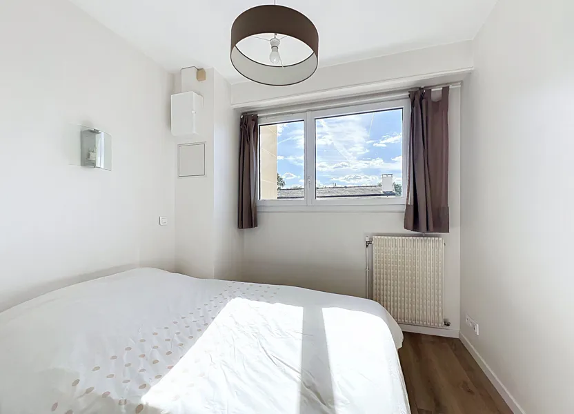 Flat Rue de Suresnes in Vaucresson