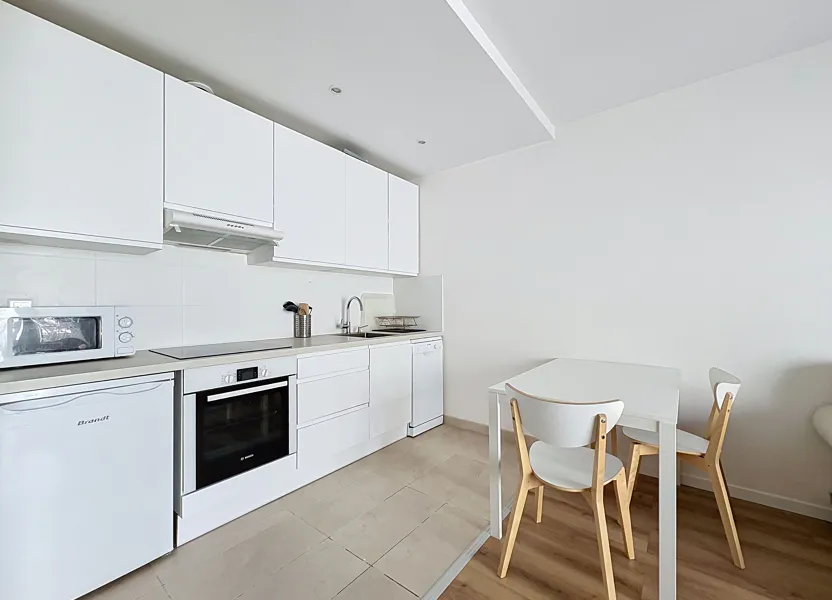 Flat Rue de Suresnes in Vaucresson