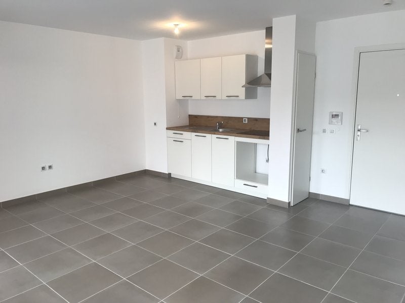 Flat Avenue Montsec in Marseille