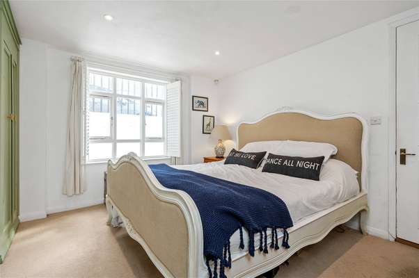 House Huntingdon Street in Greater London