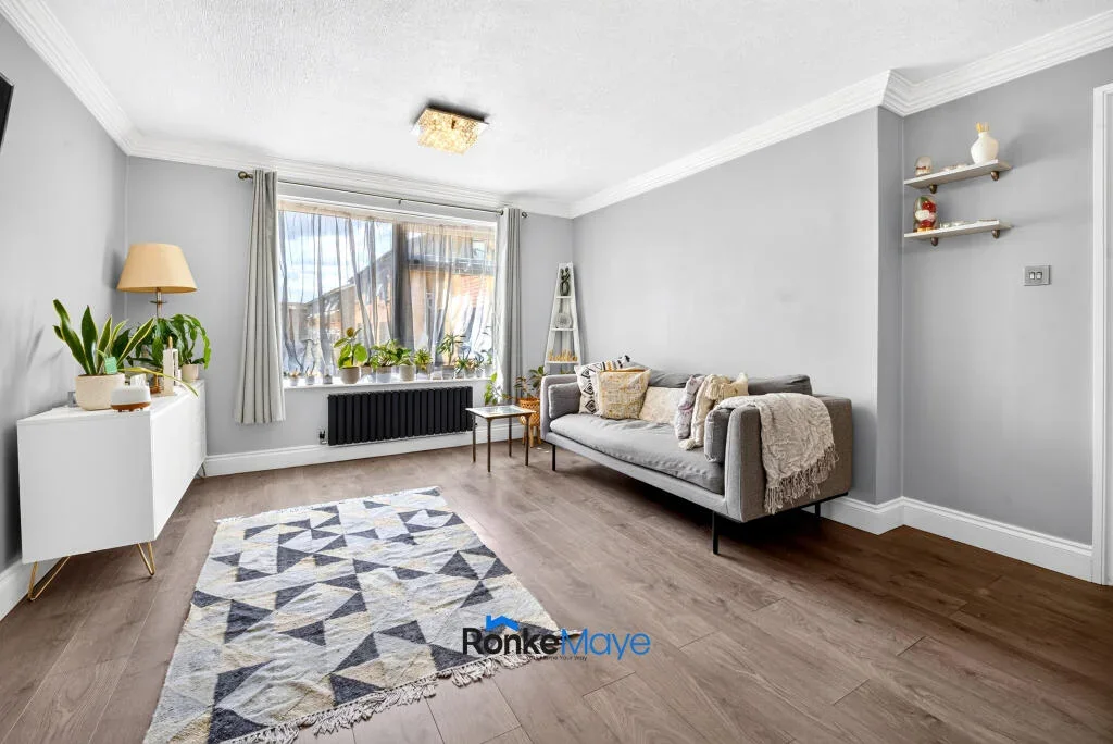 Flat Selhurst Road in Greater London