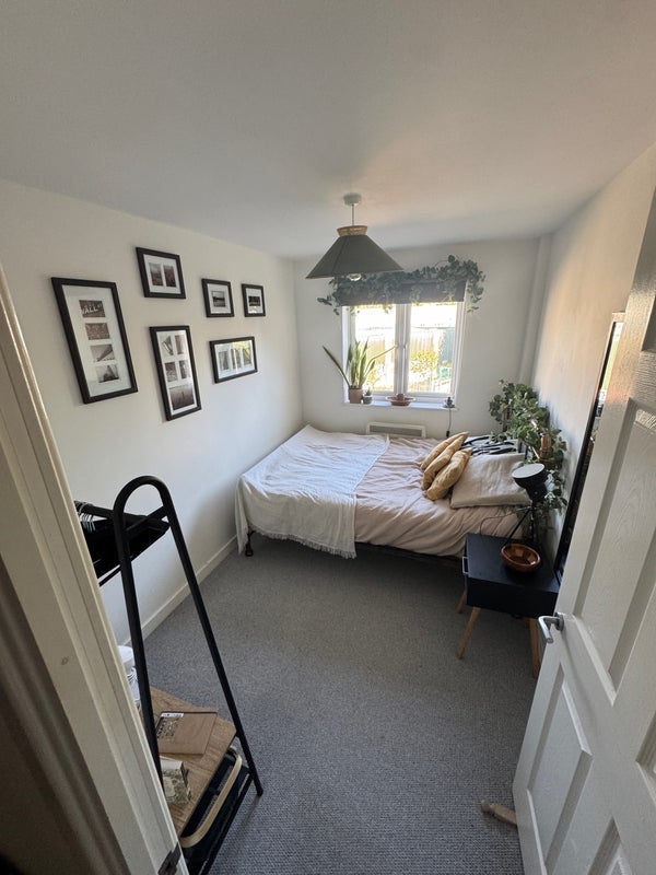 Room Atchley Street in Bristol