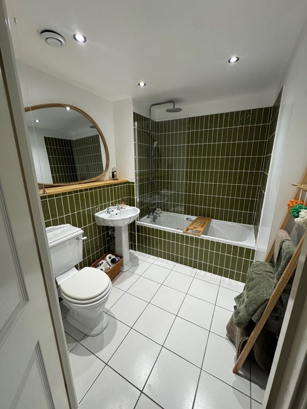 Room Atchley Street in Bristol