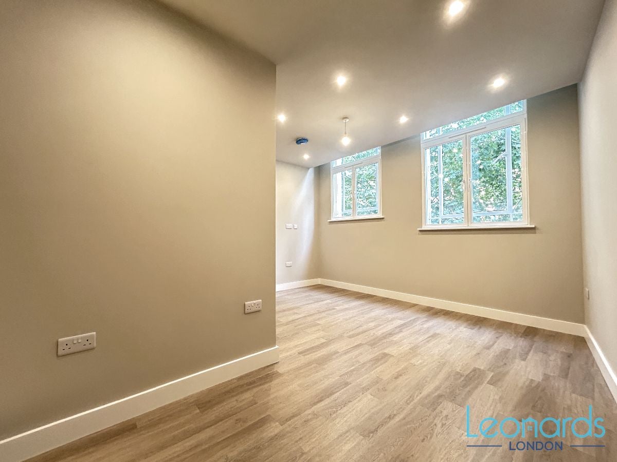 Flat North End in Greater London