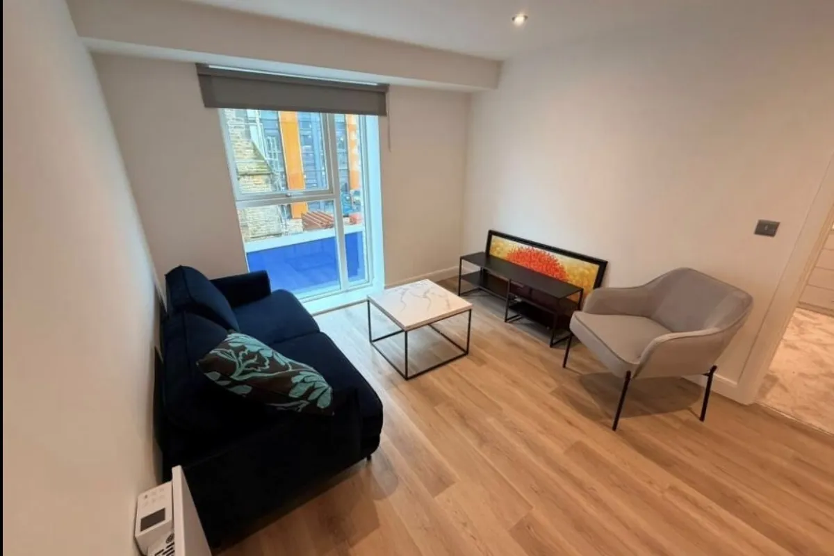 Flat Richmond Hill Approach in Leeds