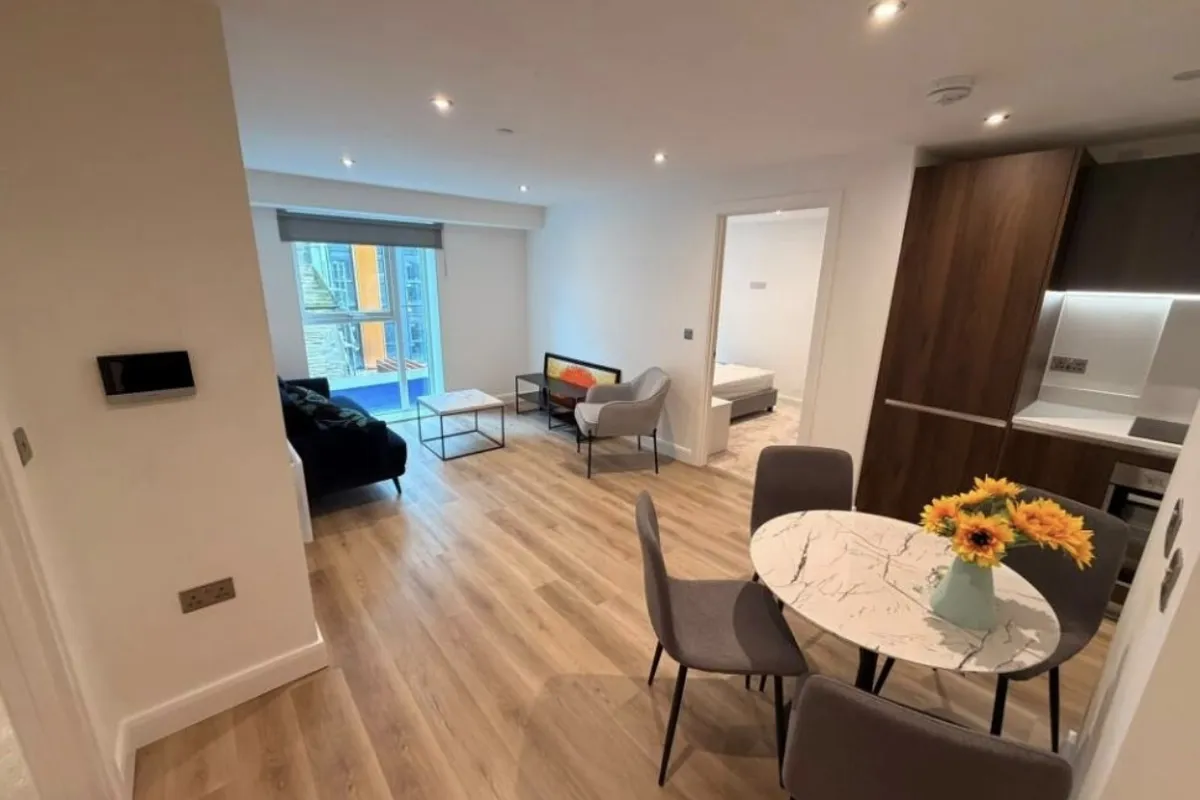 Flat Richmond Hill Approach in Leeds