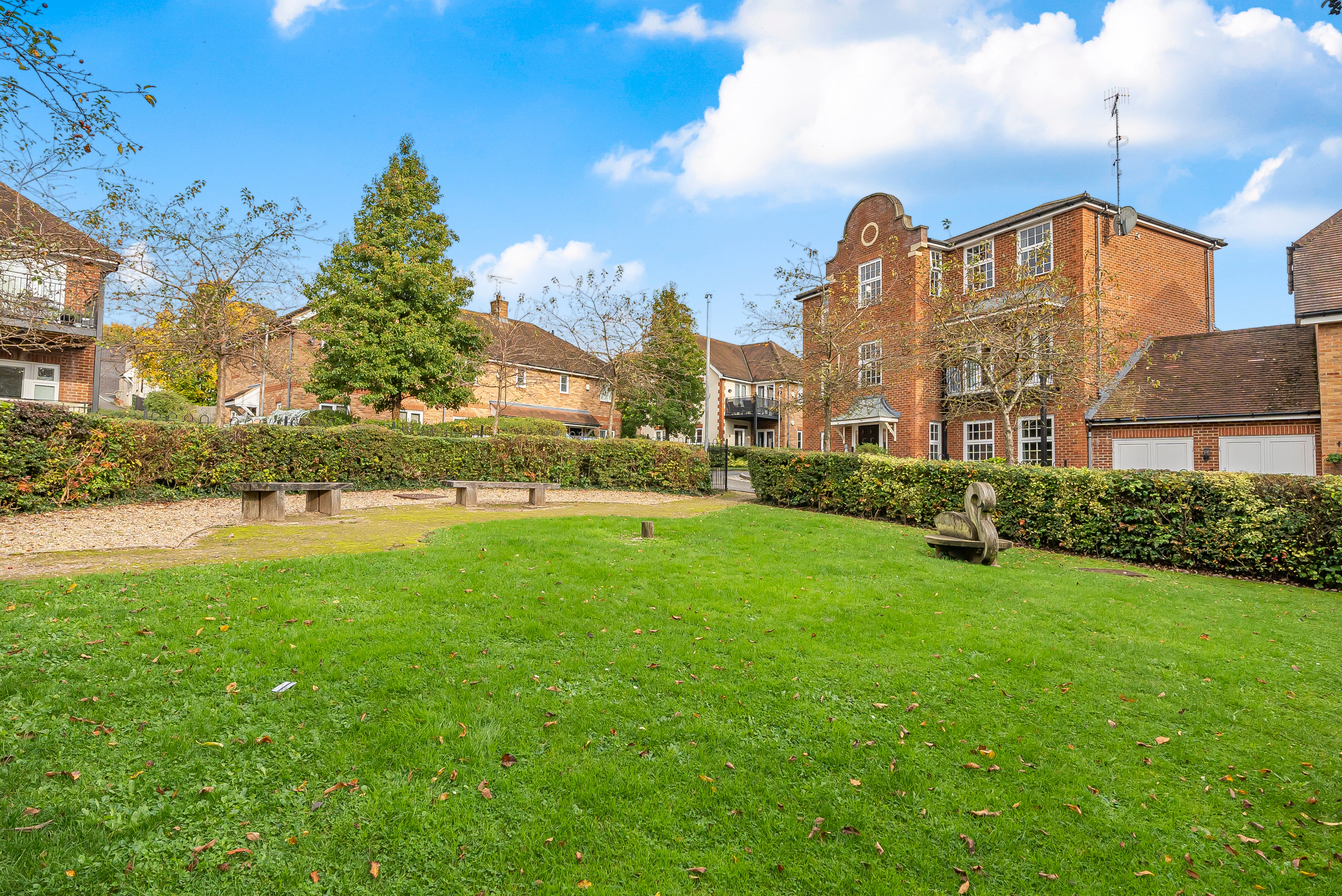 Flat Copperfields in High Wycombe