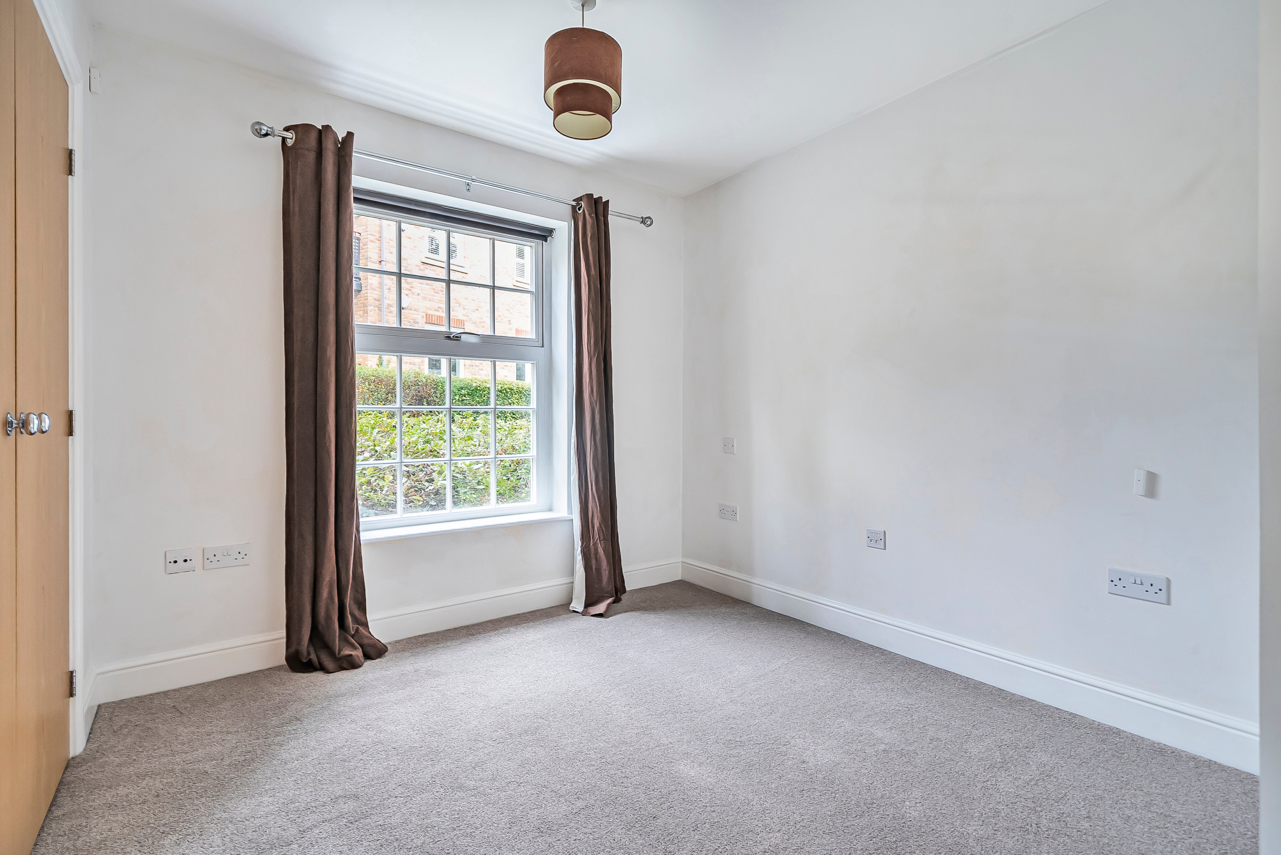 Flat Copperfields in High Wycombe