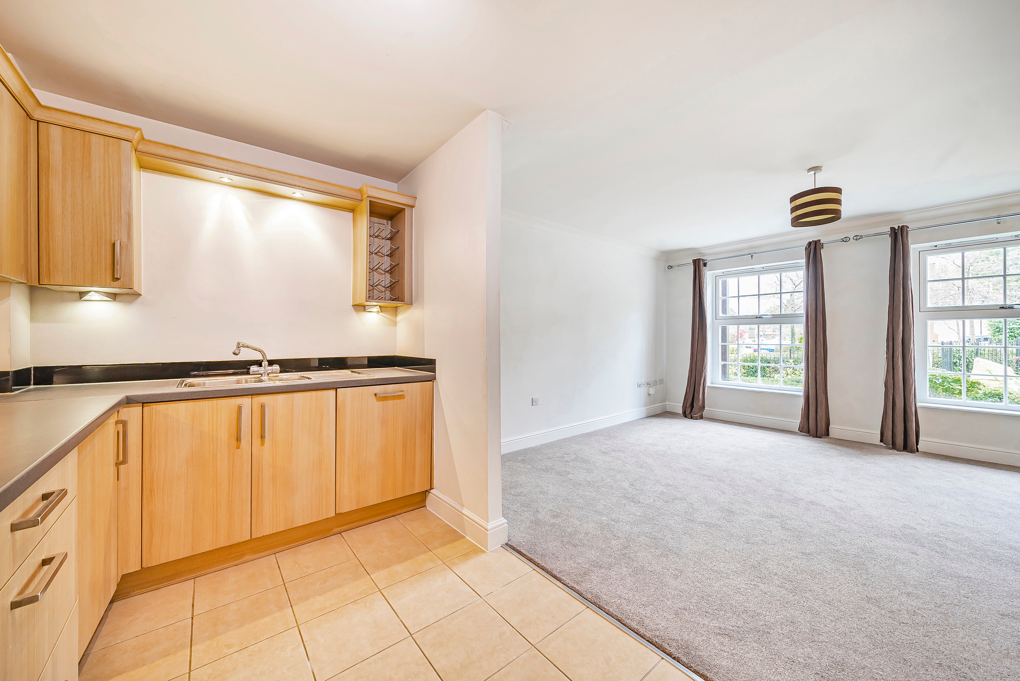 Flat Copperfields in High Wycombe