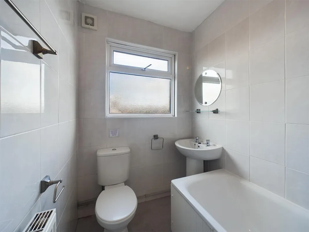 Room Coombe Road in Brighton
