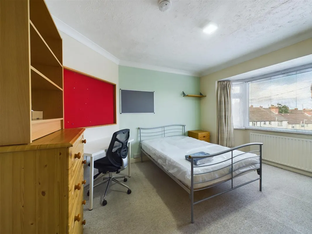 Room Coombe Road in Brighton