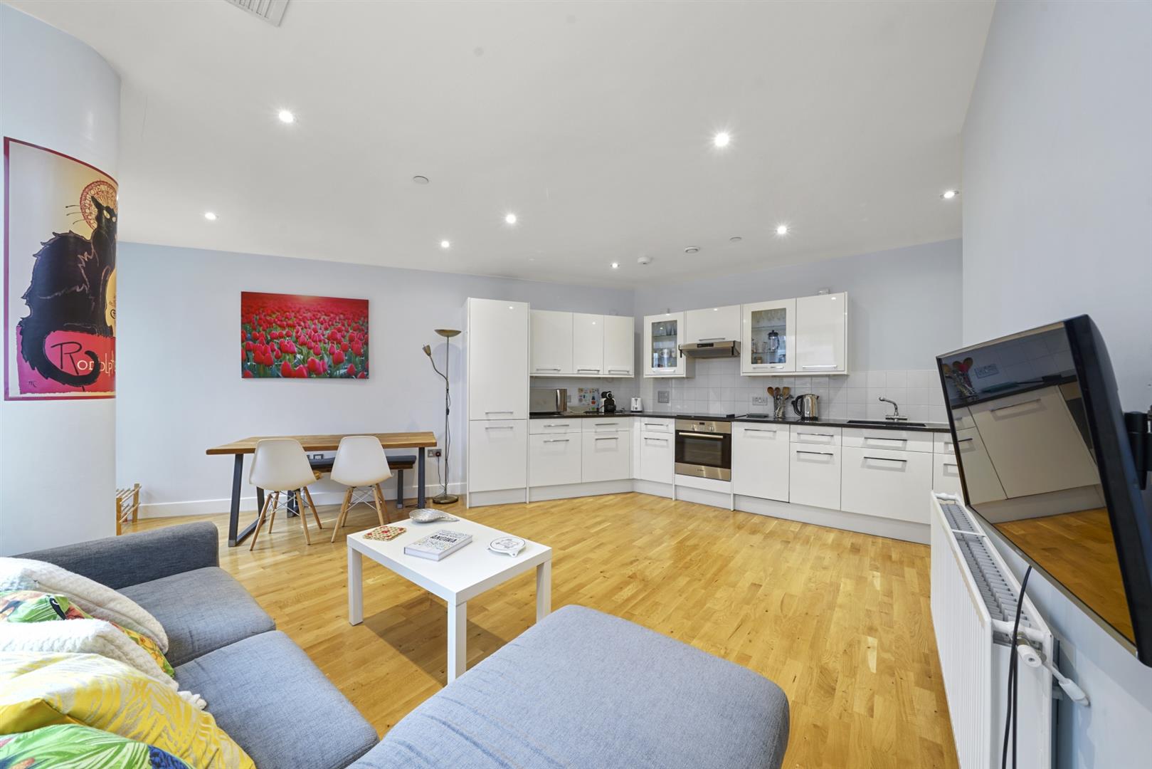 Flat Dominion Walk in Greater London