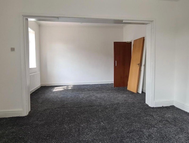 Room Maple Avenue in Manchester