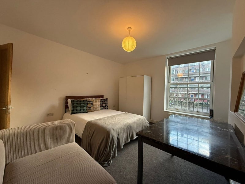 Room Union Grove in Greater London