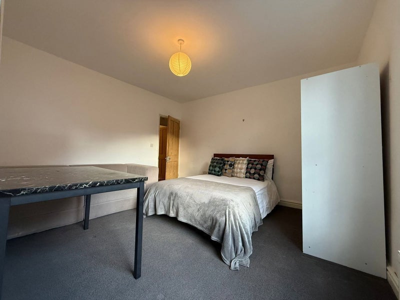 Room Union Grove in Greater London
