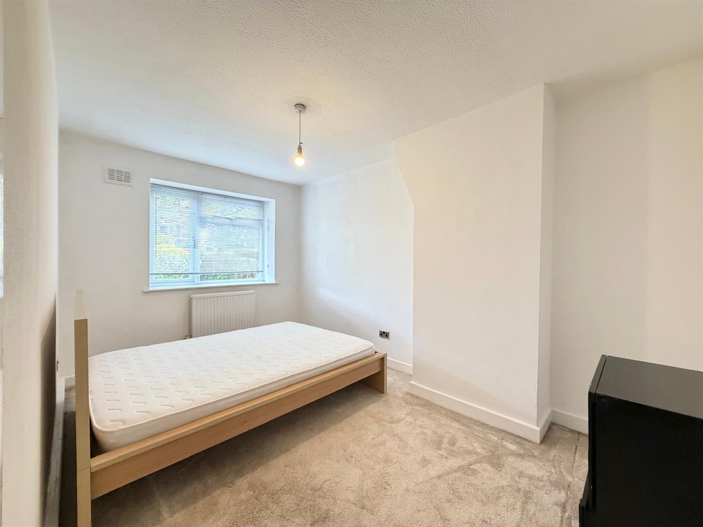 Flat Eccles New Road in Salford