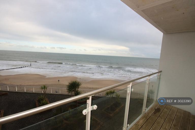 Flat Honeycombe Chine in Bournemouth