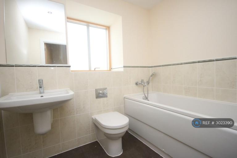 Flat Honeycombe Chine in Bournemouth