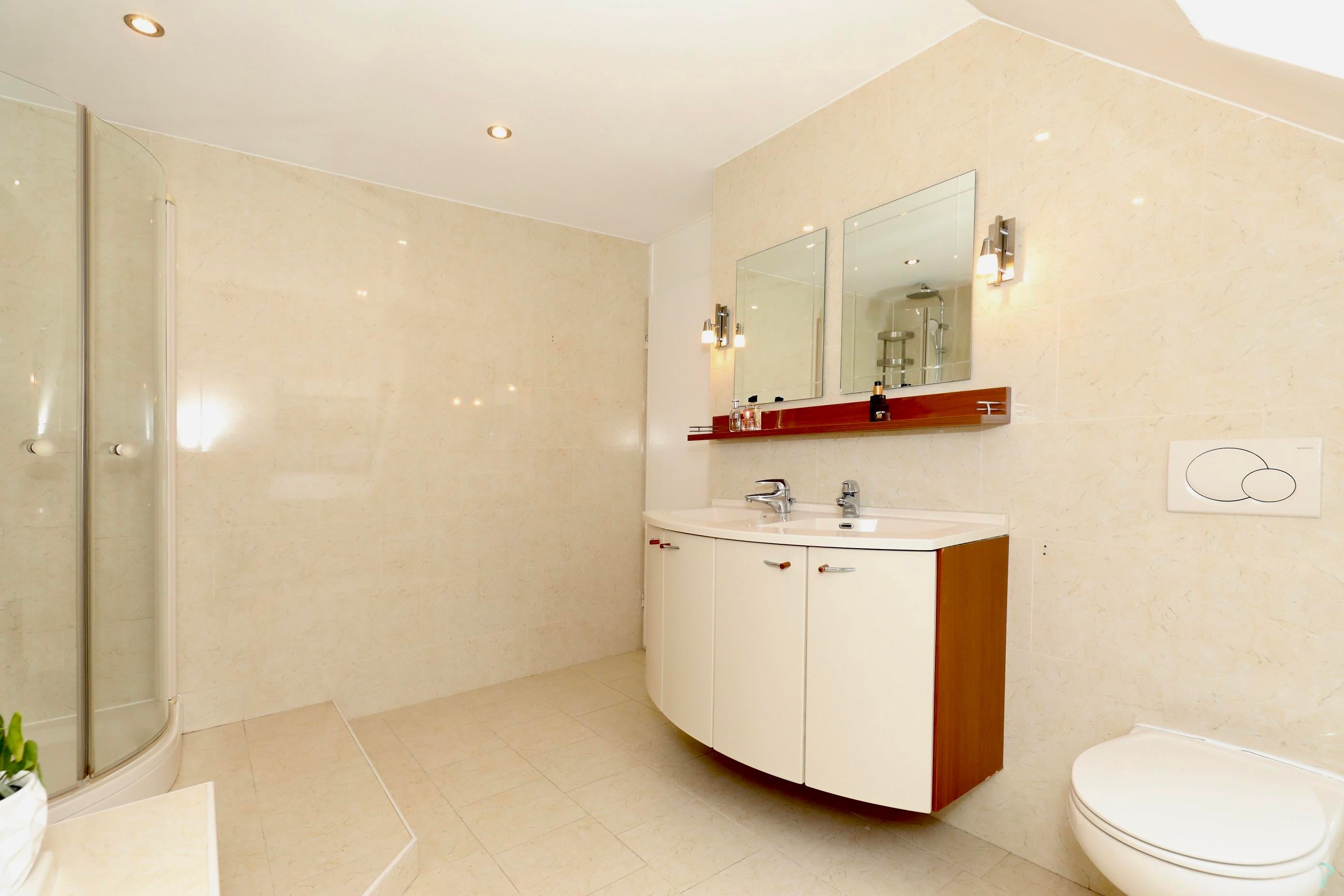 Tussenwoning te koop: Elbereveldstraat 8A, Kerkrade