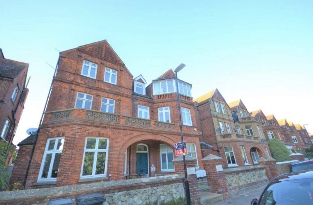 Flat Hartfield Road in Eastbourne
