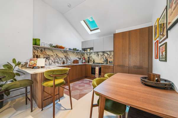 Flat Branch Place in Greater London