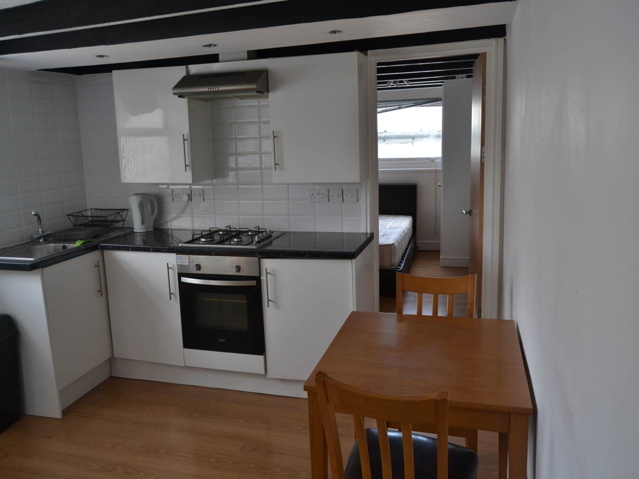 Flat Northcote Lane in Cardiff