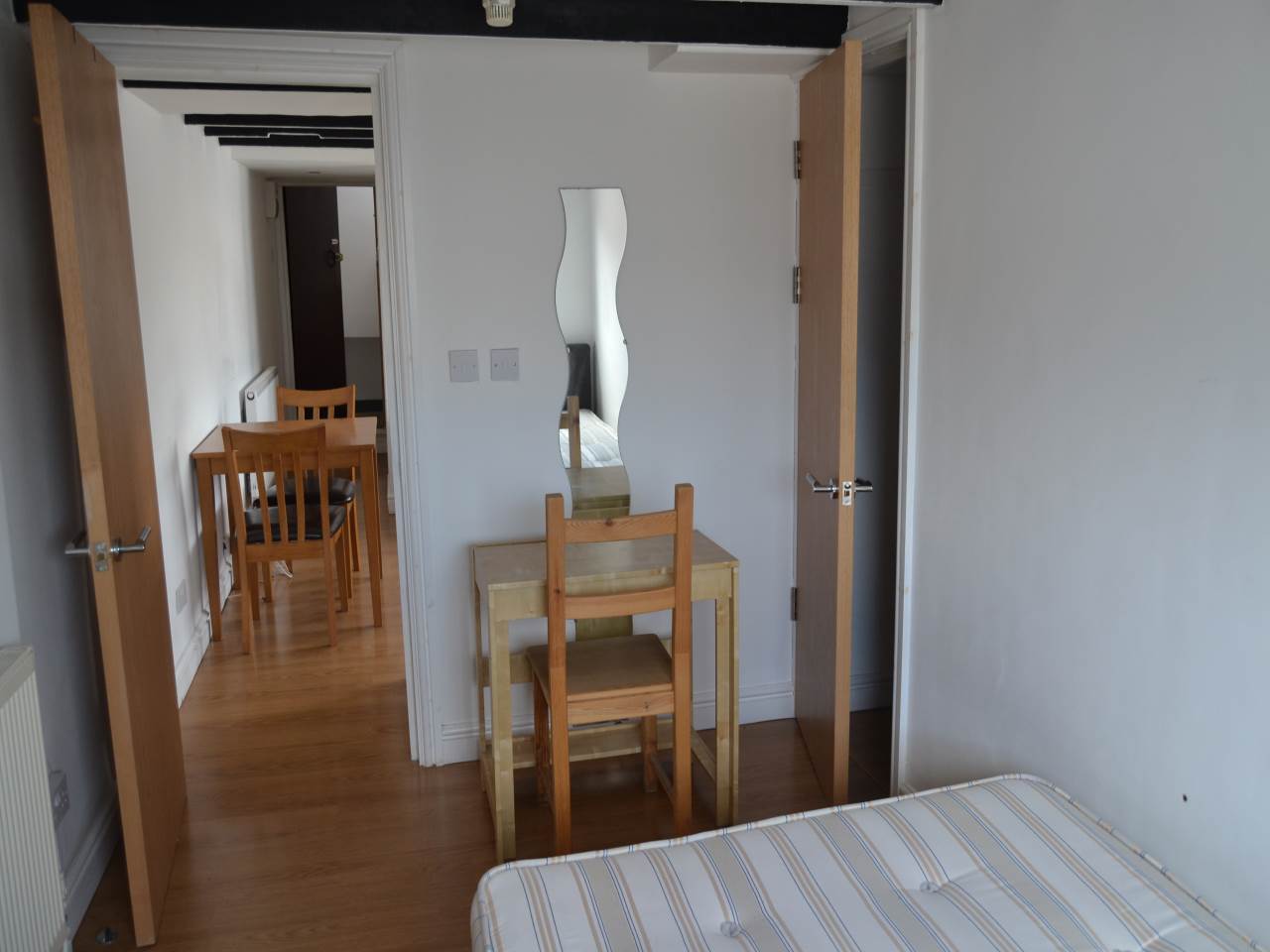 Flat Northcote Lane in Cardiff