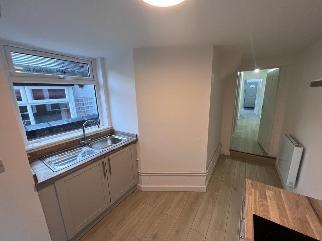 Flat Watlands View in Newcastle-under-Lyme