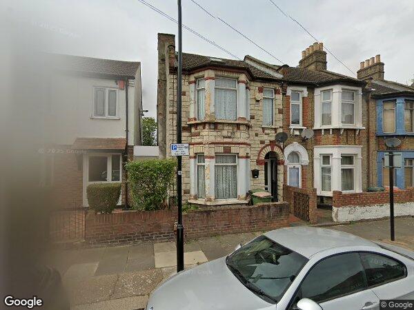 Room Egham Road in Greater London