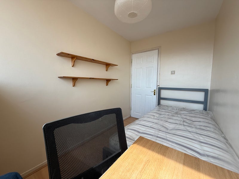 Flat Clipstone Street in City of Westminster