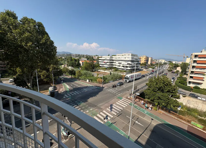 Appartement Avenue de Nice à Cagnes-sur-Mer