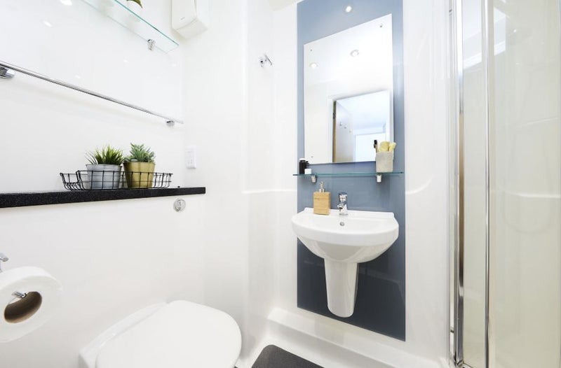 Room Bath Lane in Leicester