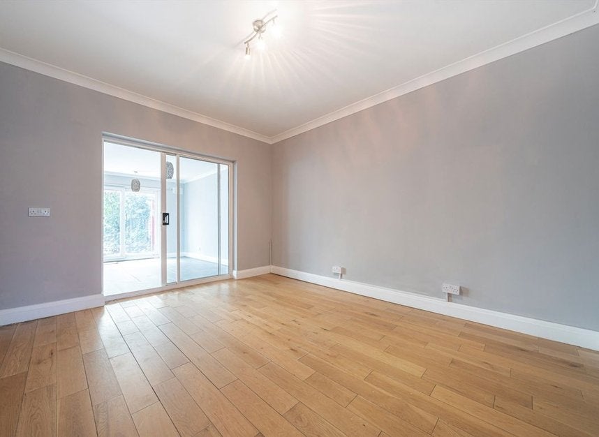 House Whitton Dene in Greater London
