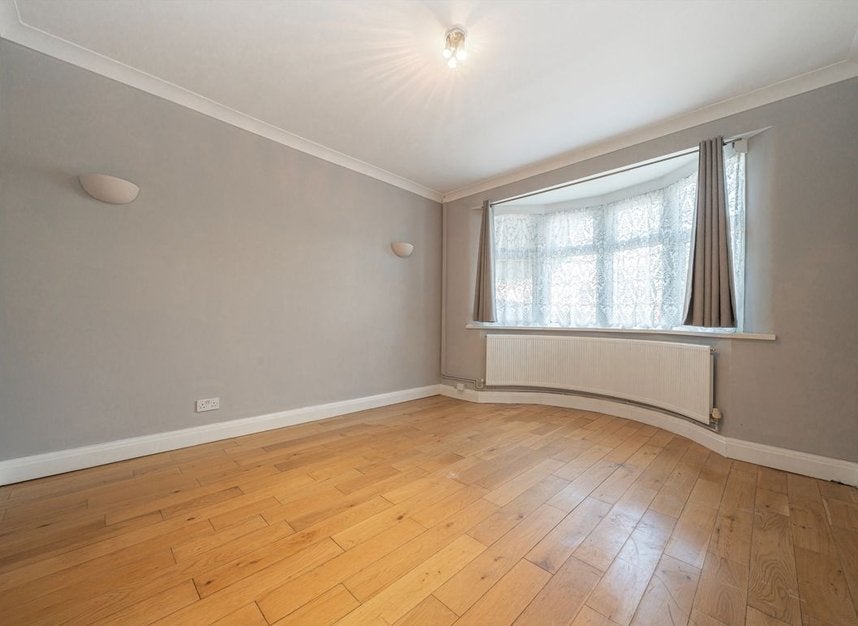 House Whitton Dene in Greater London