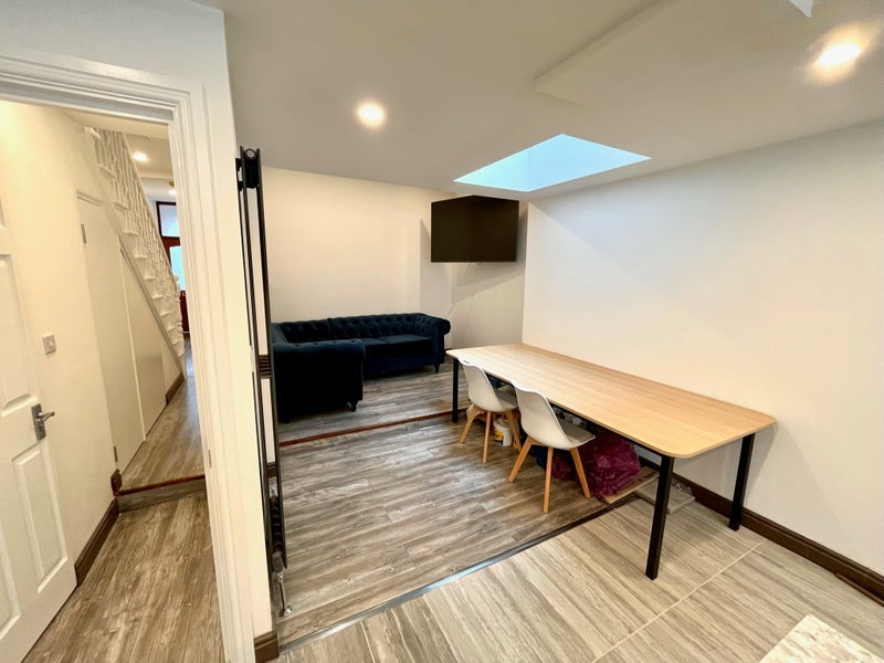 Room Furness Road in Greater London